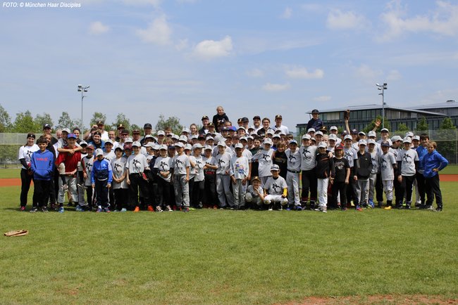 Baseball überwindet Grenzen