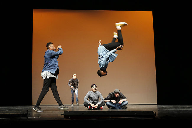 UNART - Jugendwettbewerb für multimediale Performances