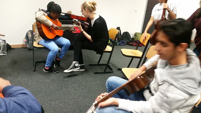 Bunt kommt an - wie eine Vorklasse Schule macht