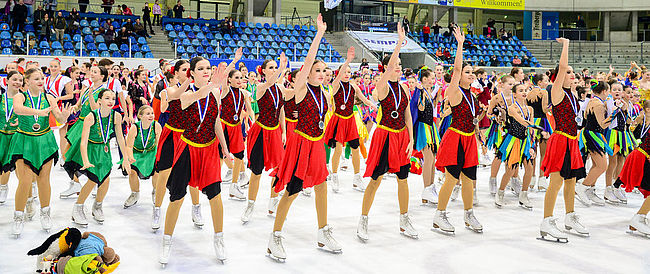 Ehrenamtliches Engagement für Kinder und Jugendliche im Verein (Eismärchen, Zwinger-und Freizeitpokal, Cup of Dresden)