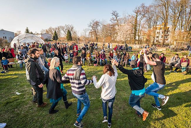 zusammen leben e. V.