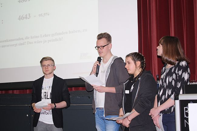 AG "Wir mischen uns ein"