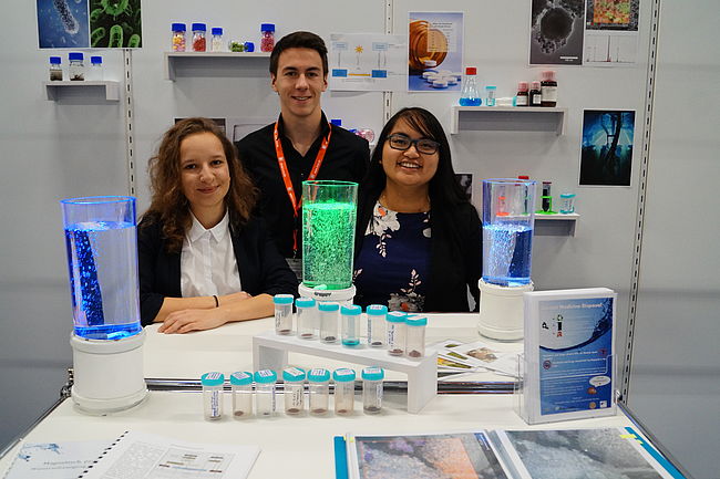 Magnetisch, praktisch, gut – Wasseraufreinigung mit TiO2-Partikeln