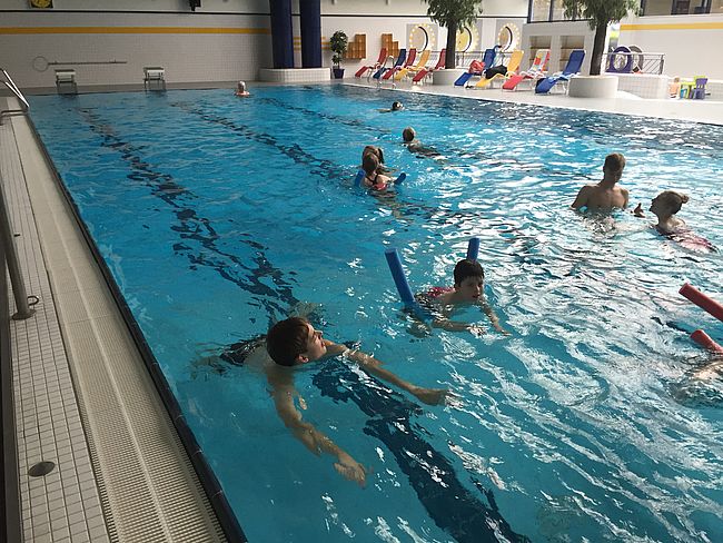 Schwimmen mit Handicap