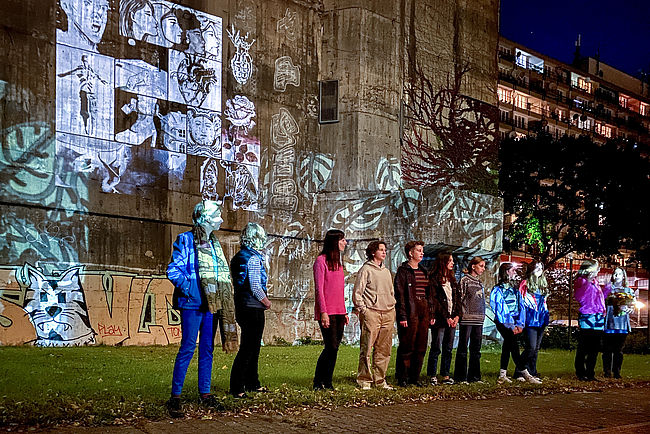 Kunstausstellung "100 Jahre Sophie Scholl - Was ist uns heute wichtig?" am "Ort der Erinnerung" (Bunker Pallasstraße, Berlin)