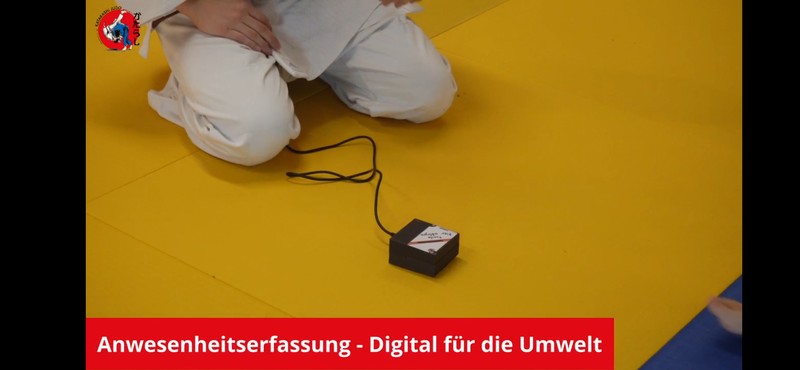 Das Gerät zum Scannen der RFID-Karten