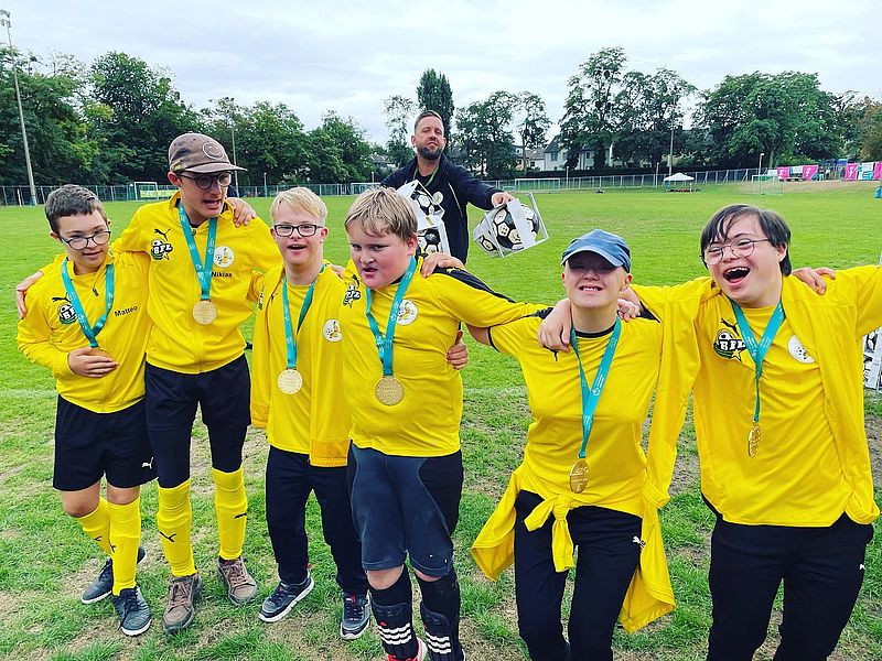 Spieler nach Siegerehrung