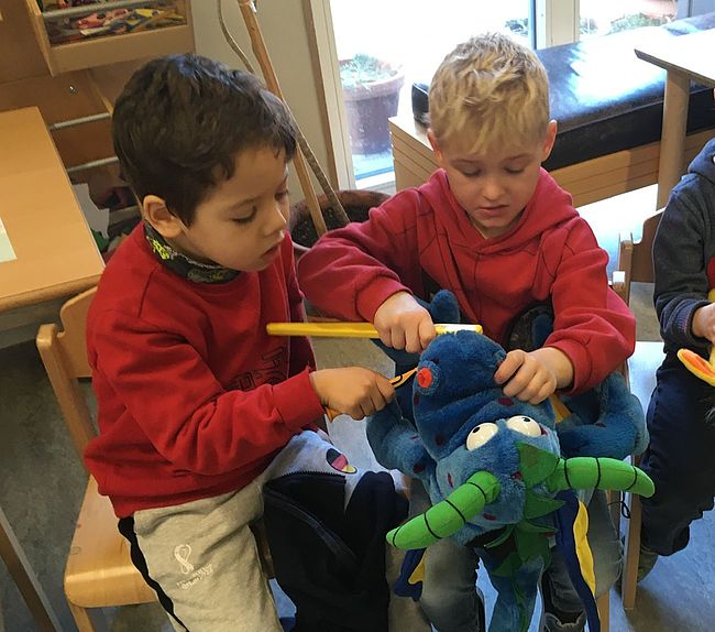 Patenschaftszahnärztin für Kinderkrippen- und Kindergärten