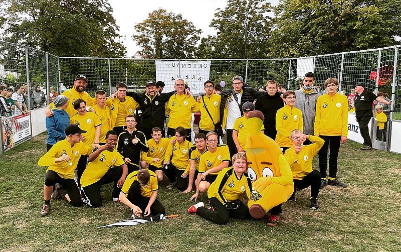 Mannschaftsfoto nach Fußballturnier