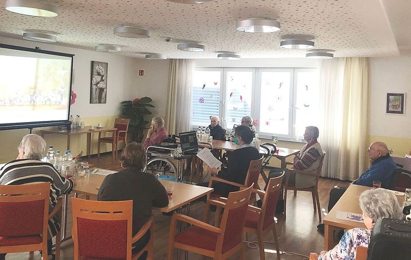 Karneval der Tiere zu Besuch im Generationenzentrum