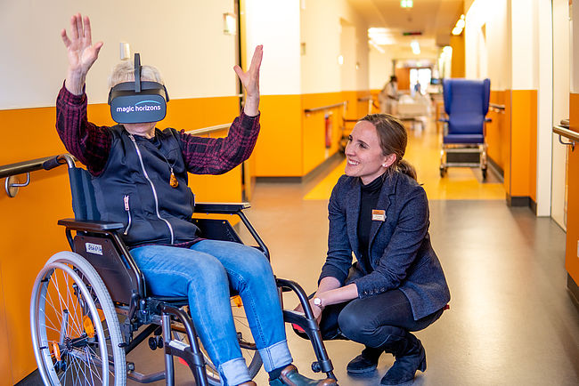 Einsamkeitserleben reduzieren - Digitale Technologien in der gerontopsychiatrischen Behandlung 