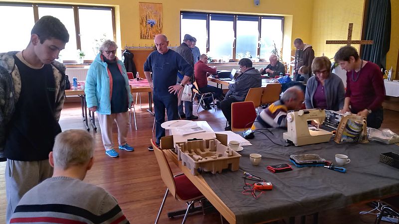Reparatur- und Kaffeebereich im Reparatur-Café Ottweiler