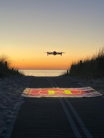 Landeplatz mit Einsatzfahrzeug 