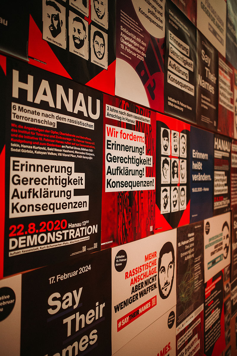 Plaktate der Initiative 19. Februar Hanau