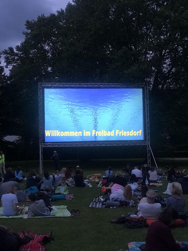 Filmnächte im Freibad-Friesdorf