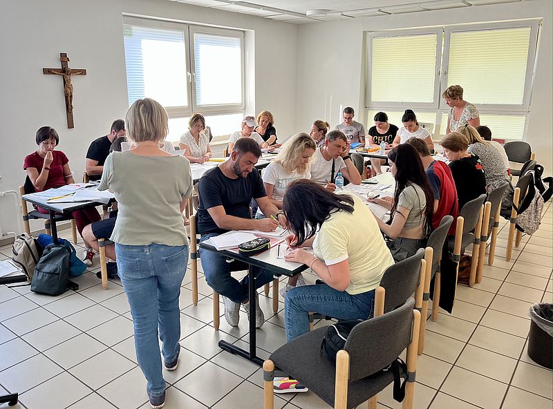 Ukrainische Geflüchtete lernen Deutsch